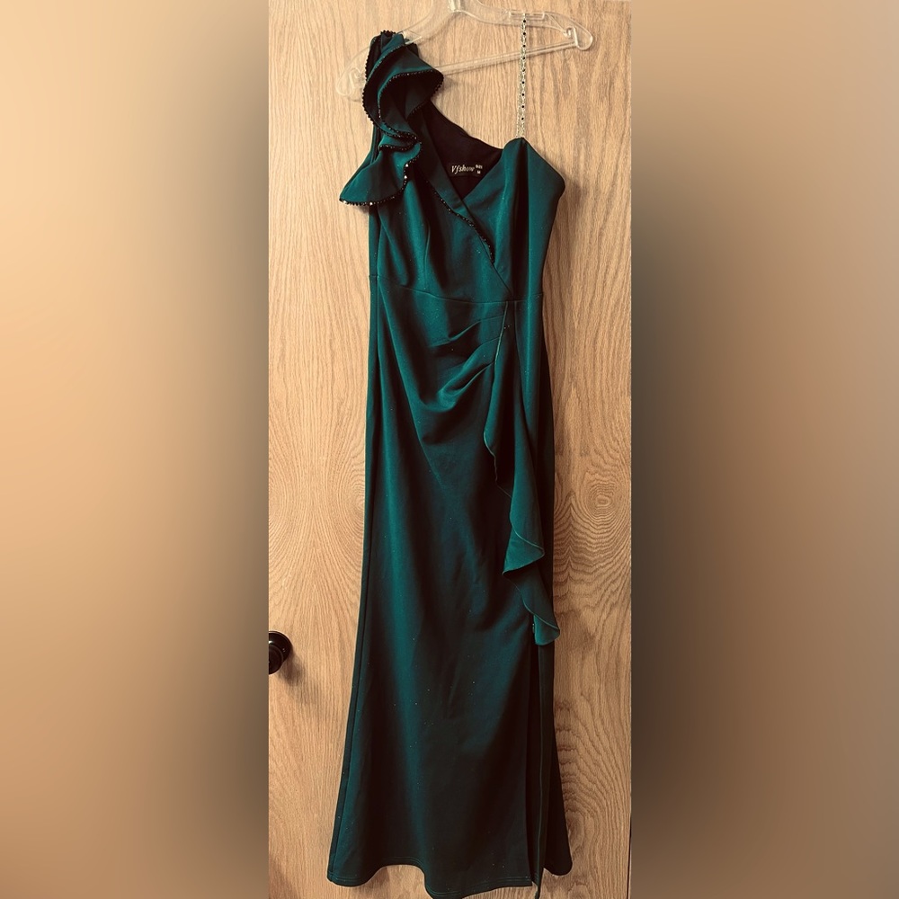 Women’s Medium Ruched Ruffle 1 Shoulder Strap Formal Dress Split V Neck Gown